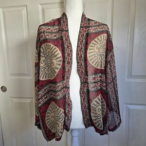 Elegant Patterned Cape - Red and Black